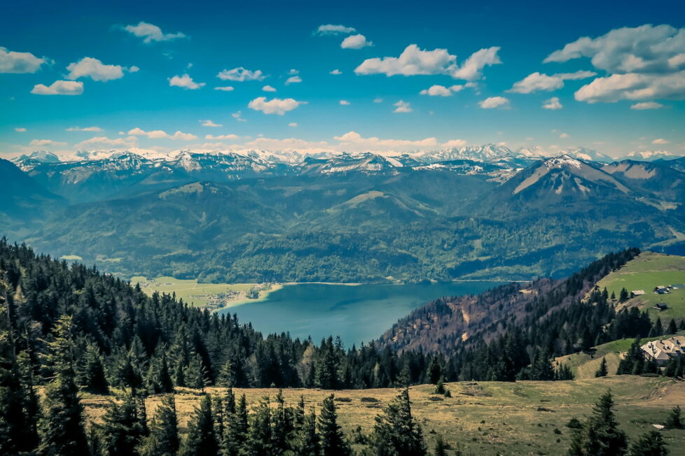 Planina i jezero