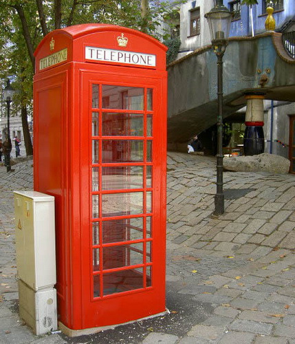 Hundertwasserhaus telefonska govornica