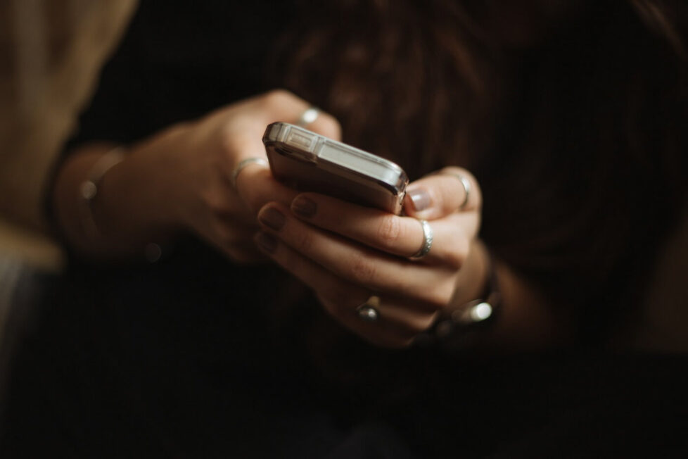 Smartphone u ruci