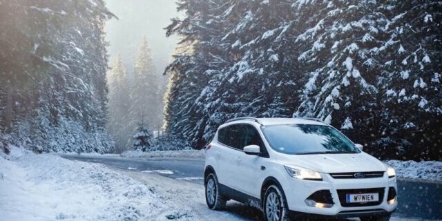 Vožnja auta u zimskim uslovima